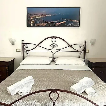 Ciro A Maschio Angioino Bed & Breakfast 3*
